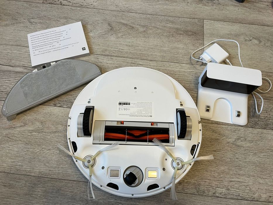 Продам робот пылесос