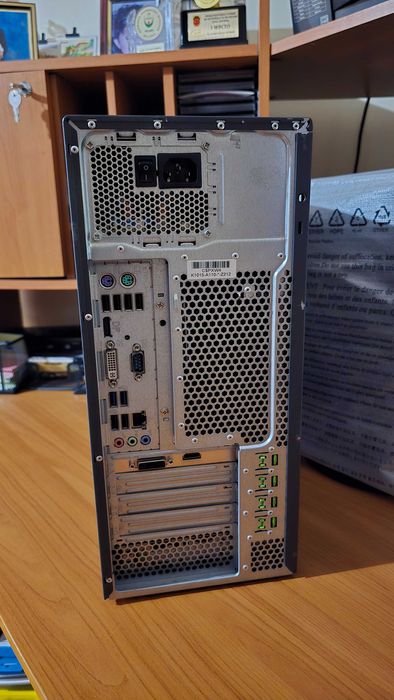 Продавам компютърна конфигурация