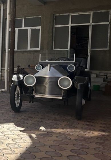 Раритетный Автомобиль !