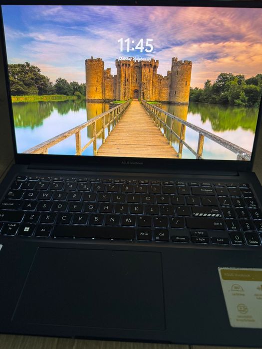 Laptop ASUS AMD Ryzen 7 5800H 4.4GHz 15.6” 8GBRAM SSD 512GB