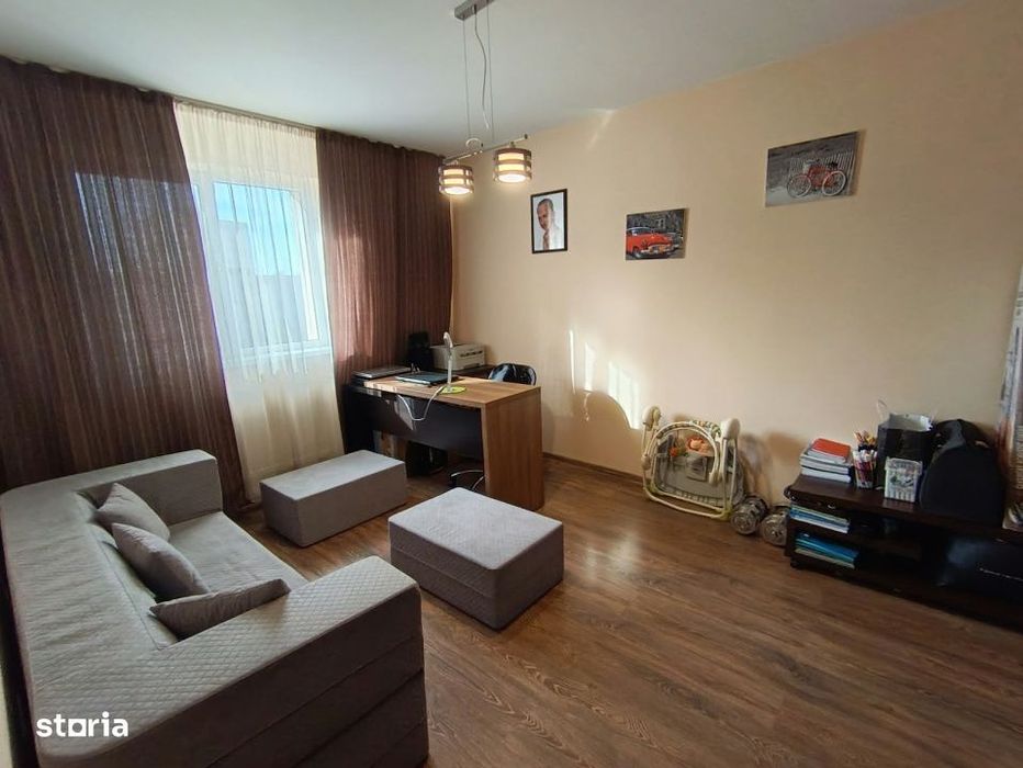 Apartament 4 camere, 95 mp, zona Central