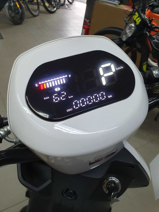 Scuter electric Tinbot Express, autonomie 60-120 km, absolut NOU, 0 km !