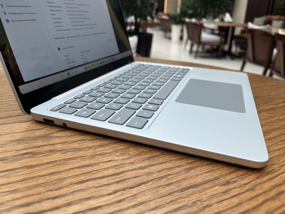 Surface Laptop Go 13-inch (1st Edition)