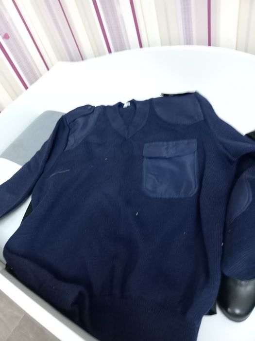 Платья, вещи военные, сапоги, берцы