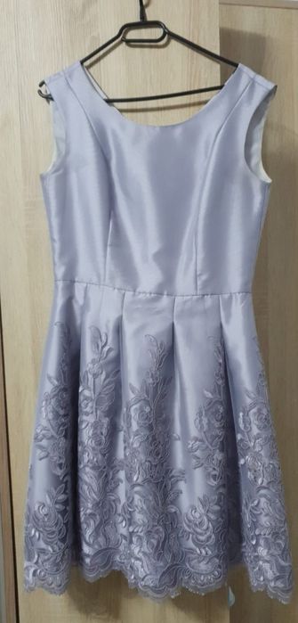 Vând rochie elegantă gri ,mărimea S/M