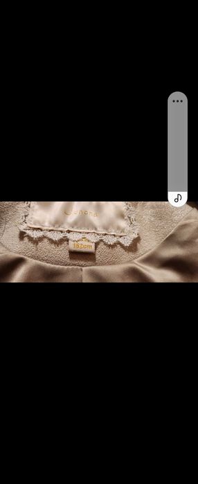 Изключително красиво манто на Junona. Ново обличано веднъж по- повод!