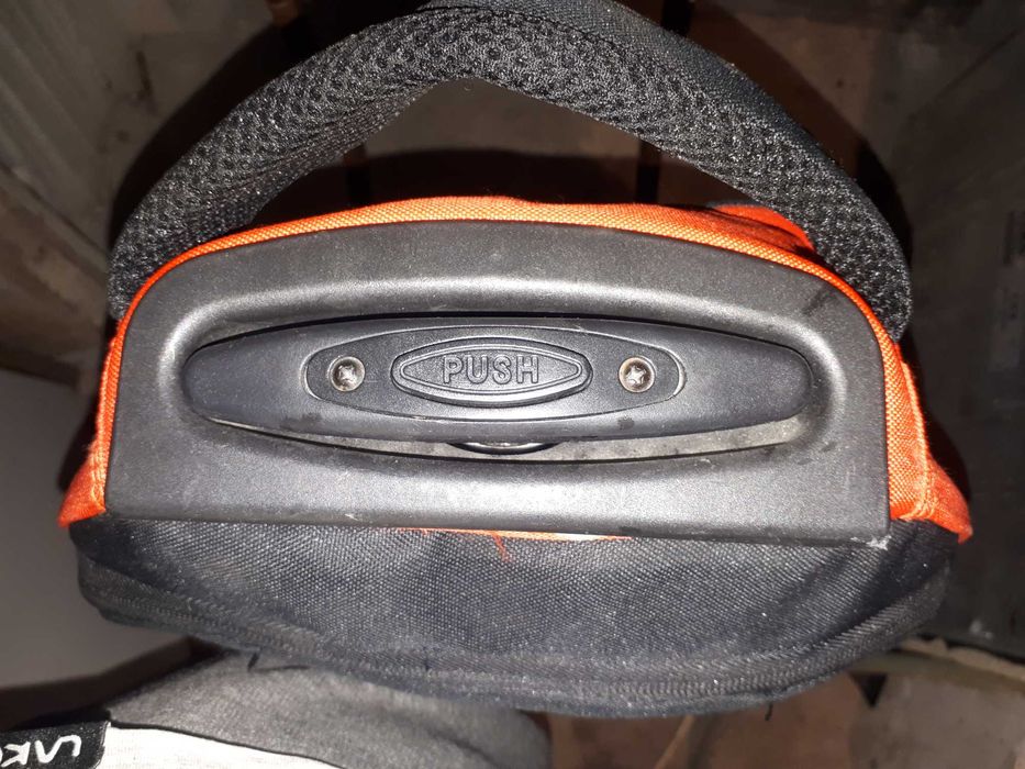 Ученическа раница, С колелца, издърпваща се скрита дръжка