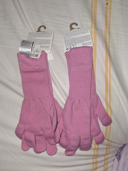 Ръкавици 2 чифта нови