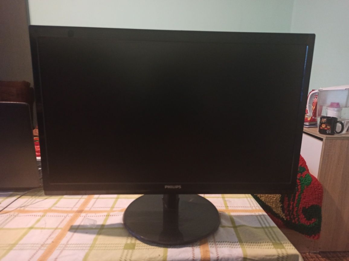 Монитор Philips 24 инча гр. Варна Спортна зала • OLX.bg