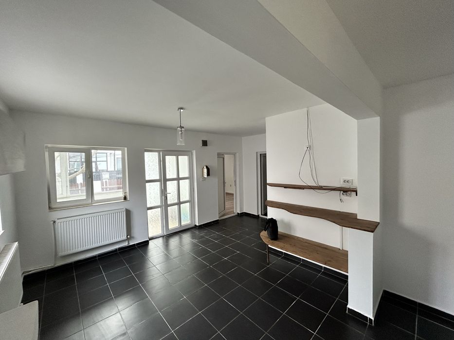 Casa 3 Camere zona Kaufland strada Bujorului