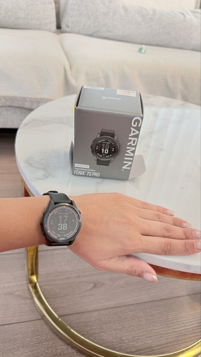 Продам часы Garmin Fenix 7s pro