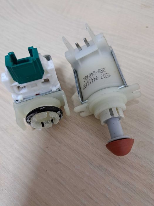 Electrovalve, senzor - masina de spalat vase Bosch/Siemens