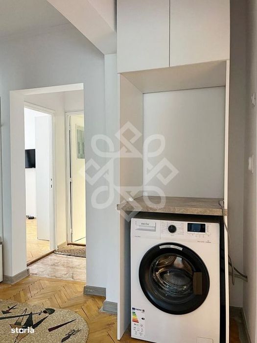 Apartament cu 3 camere de inchiriat pe bld. Stefan cel Mare
