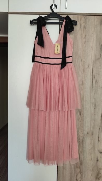 Lace & Beads 38 С-М размер нова  с етикет 
Размер 10 С, С-М 
Нова с ет