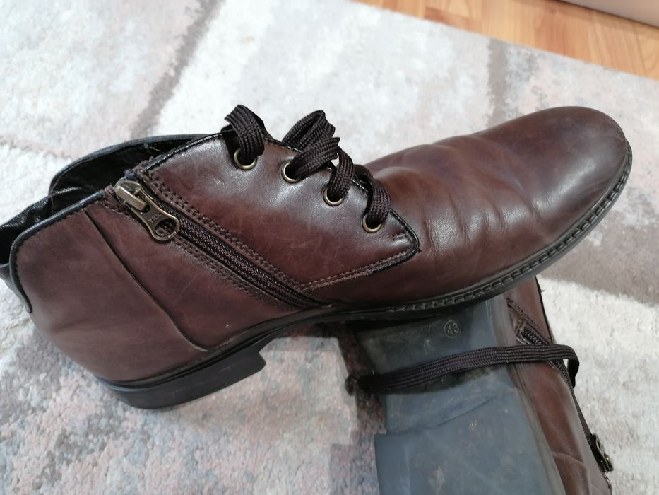 Ghete piele mărimea 43, Lasocki