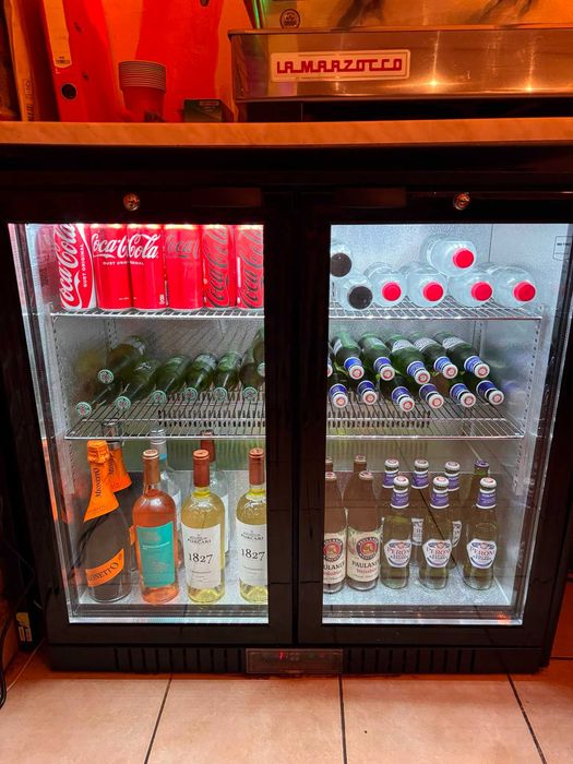 Frigider tip vitrina Horeca