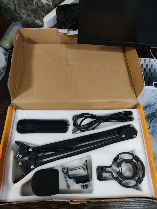 Mikrafon BM800 studio mikrafon aksesuarlari bilan