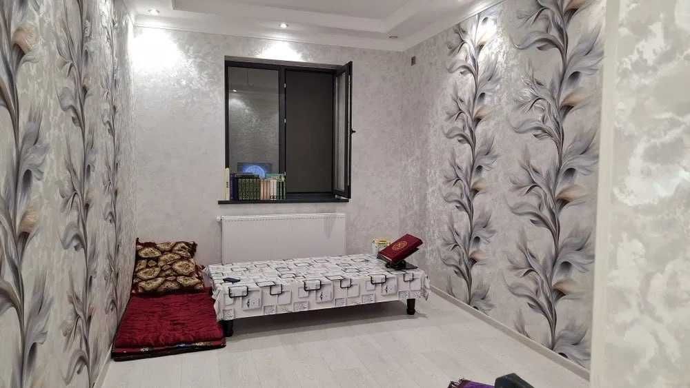 Medgaradok maxallasida 4 xona Dupleks 100m2 Kvartira Sotiladi !