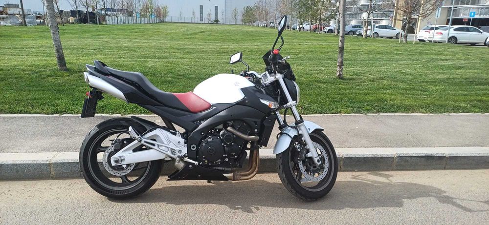 Vand Suzuki GSR 600 din 2007