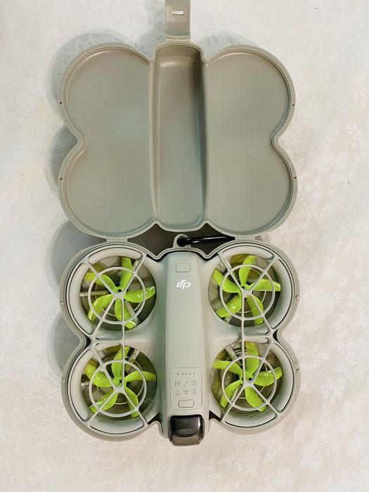 DJI neo, квадрокоптер , дрон