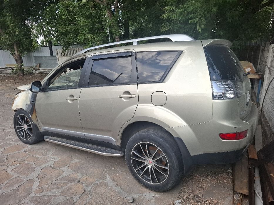 Продам Mitsubishi  Outlander  2008 год