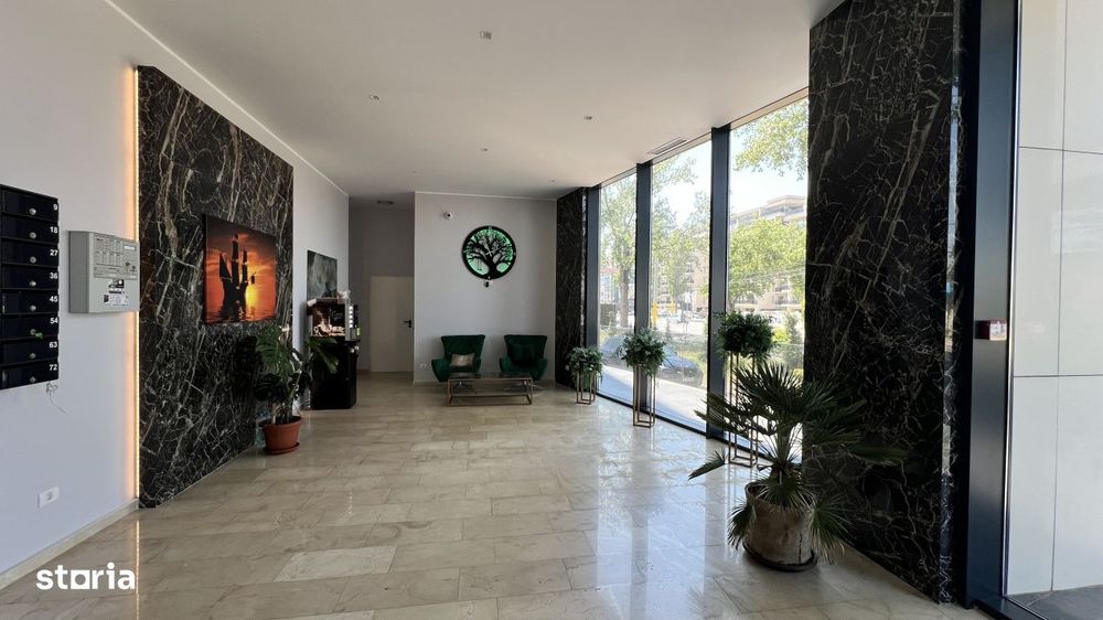 Apartament cu 3 camere si 2 locuri de parcare in Mamaia frontal la MAR
