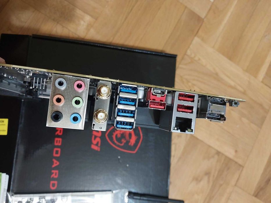 AMD Ryzen 5 7600X + MSI Pro B650-S Wi-Fi