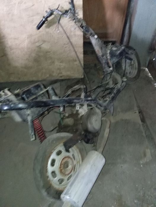 Продам скутера по запчестям