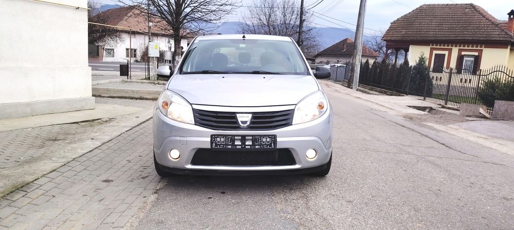 Dacia Sandero An 2008 Motor 1,4 Benzină Mpi Climă Jante Servo Geamuri