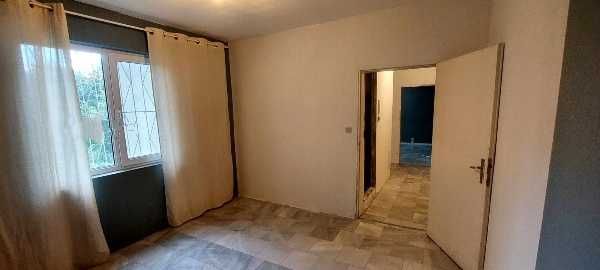 Продава се Тристаен апартамент в Пловдив, Гагарин - 65 кв.м за 1331 €/кв.м - Снимка #1