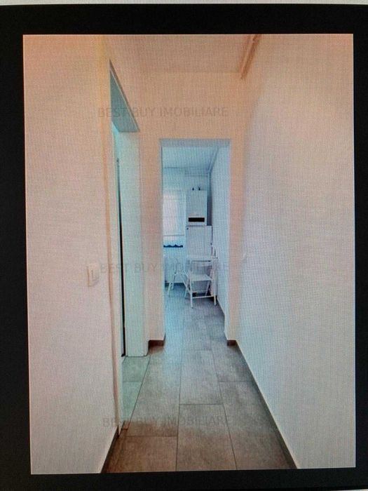 Apartament 3 camere zona Chitila (pod Constanta)