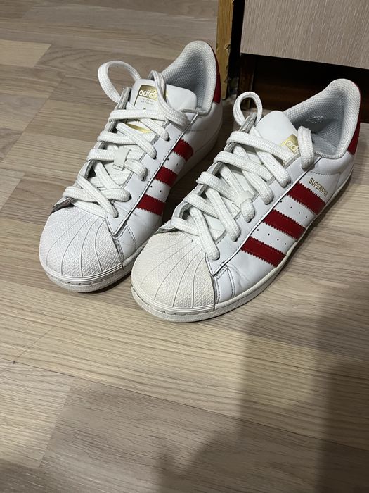 Adidas Superstar Red