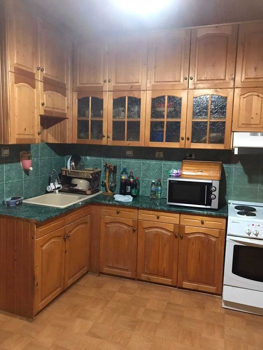 Продавам чамови мебели