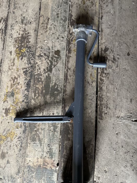 Продам домкрат от волги