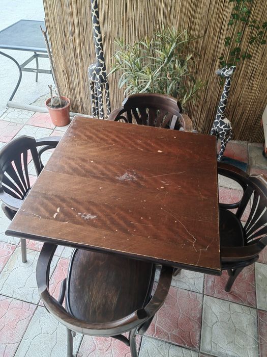 Set 2 mase si 8 scaune din lemn Vintage