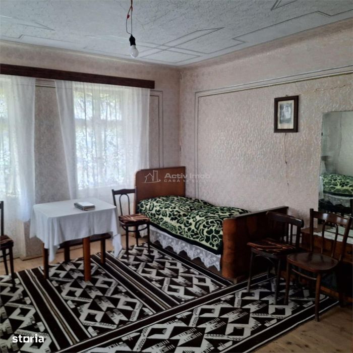 Casa cu Gradina si Teren, 4636 MP. Ghertenis