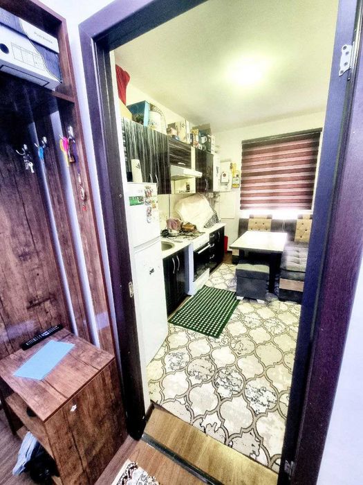 3 хоналик квартира 3 кават кирпичный дом, 7 микр, военгородок