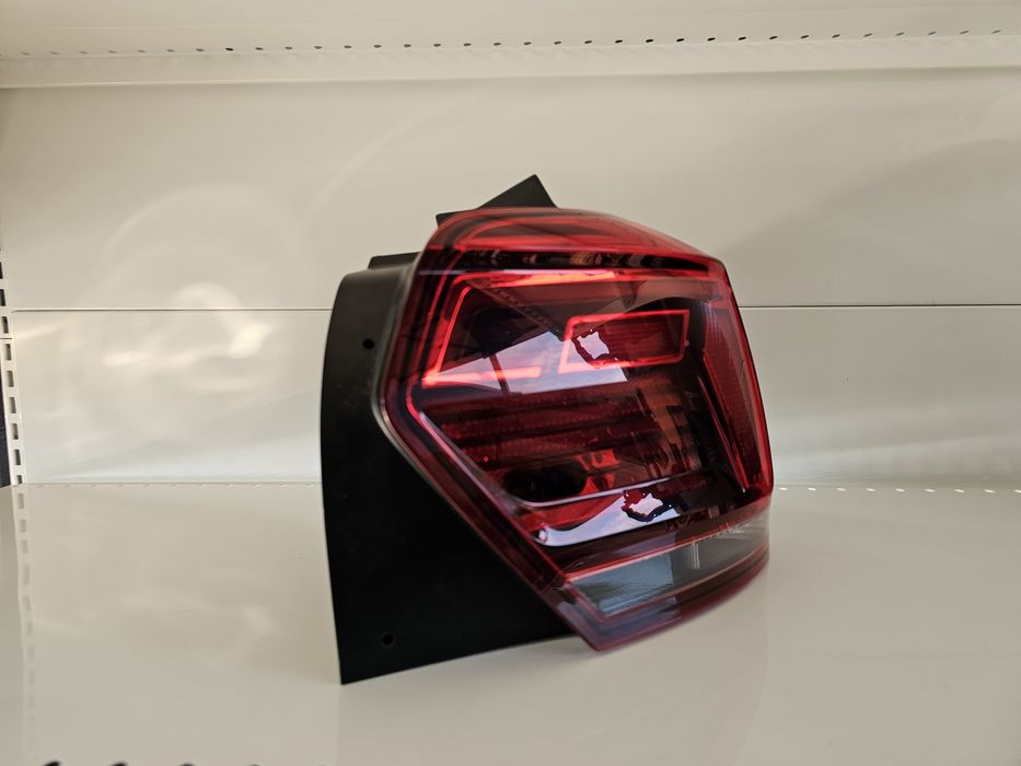 Stop / Lampa Drepta Led VW Polo după 2017 cod : 2G0945208B