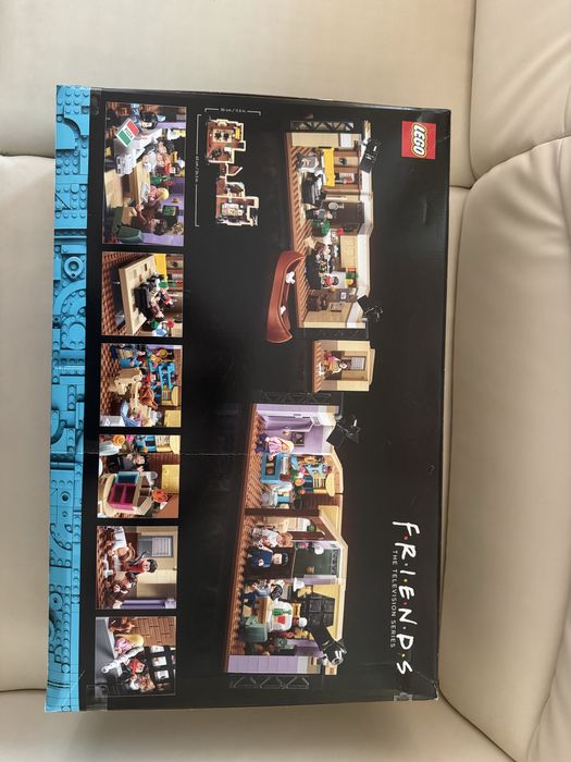 Lego Friends Apartments 10292  ново retired