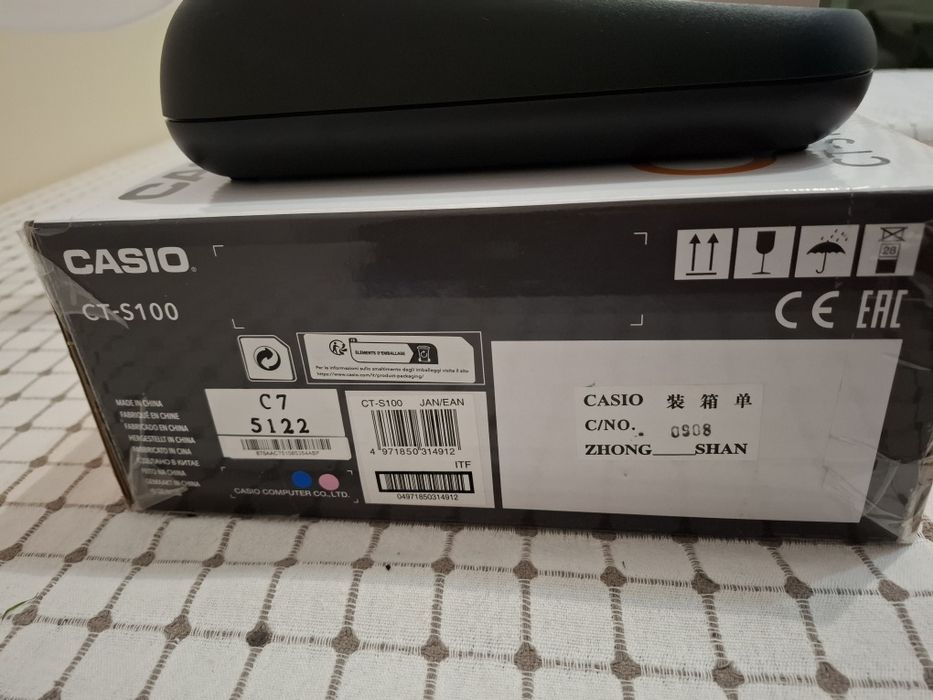 Синтезатор Casio