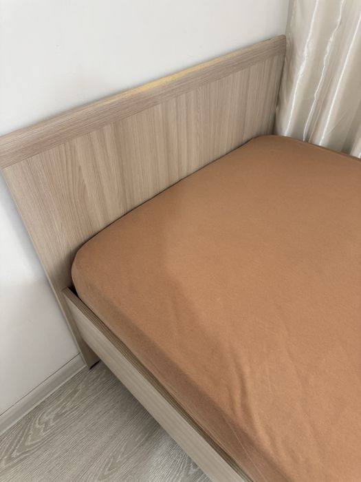 Продаю кровать в очень хорошем состояний