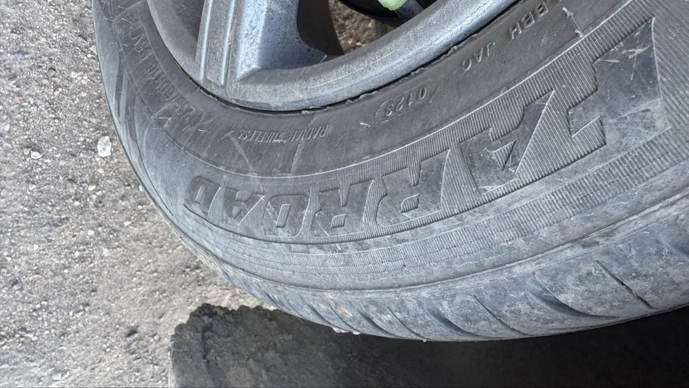 Диски с резиной на 16 Тайота