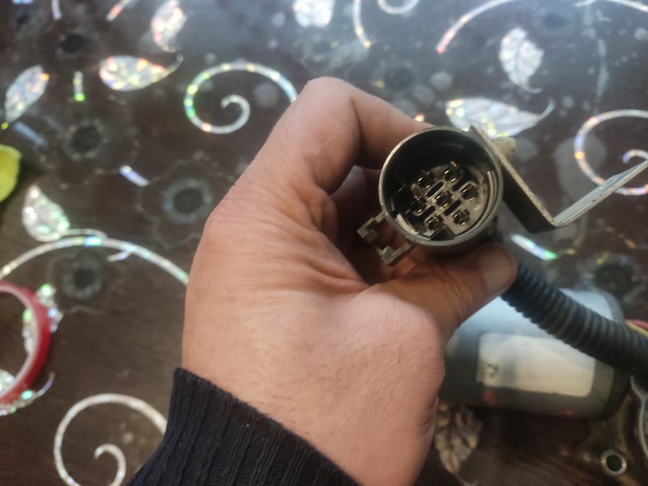 Продаю моторчик раздатки на Mercedes benz ML 320 оригенал