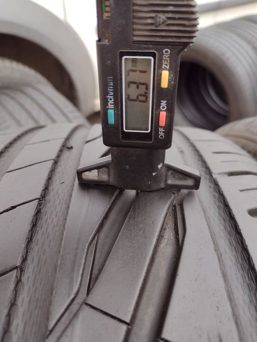 Перфектни 2бр 225/45/19 Uniroyal RS5 dot4919