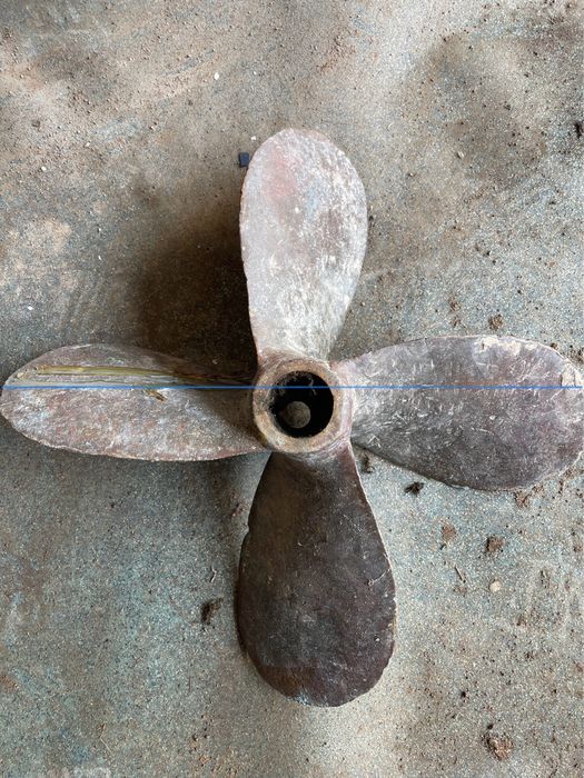 Винт гребной.