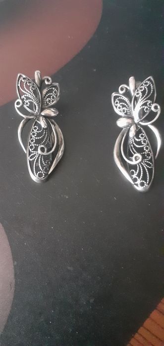 Продам кулон серебряный и серьги