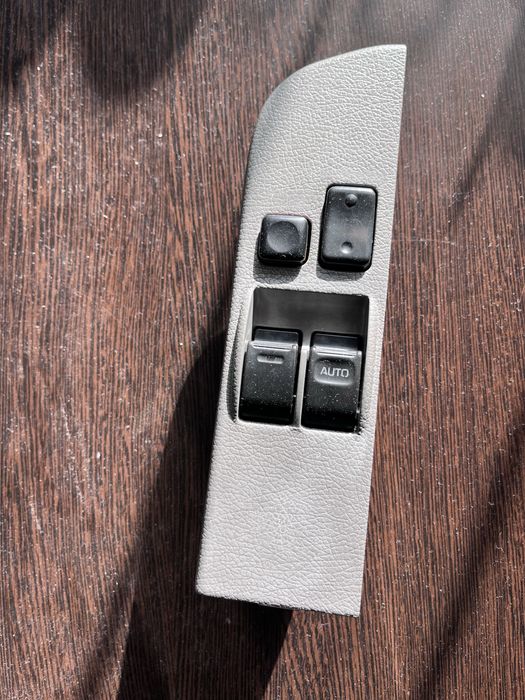 Блок управления стеклоподъемника