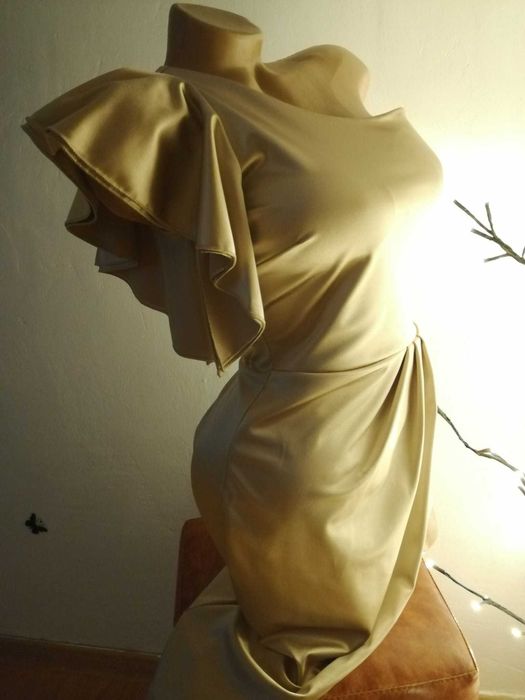 Rochii de seară, mărimea S.