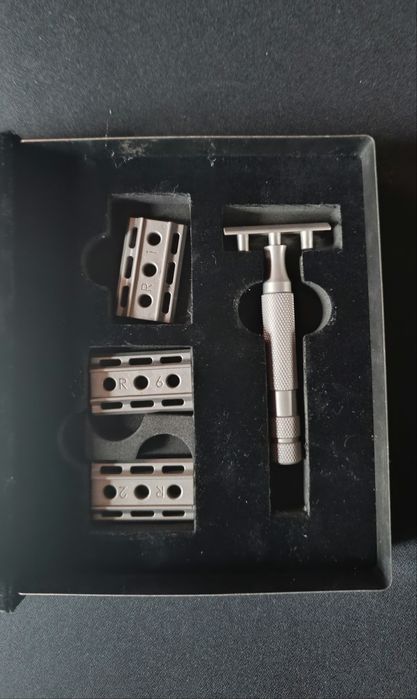 Продам Т-образную бритву Rockwell Razors 6S с 3 плитами, 6 режимов