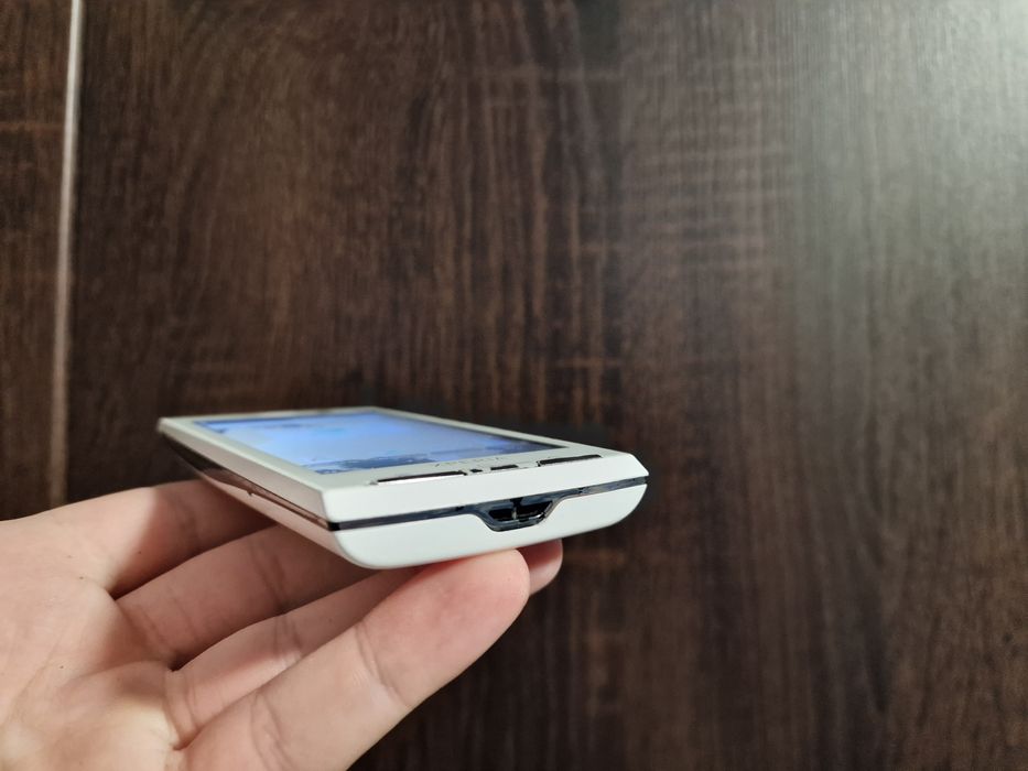 Sony Ericsson Xperia X10i (X10) – Liber de rețea